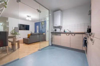 Küche/Küchenzeile in der Unterkunft Loft mit Balkon im Historischen Altbau am Marktplatz - 75qm, DisneyPlus, 300mbs Internet