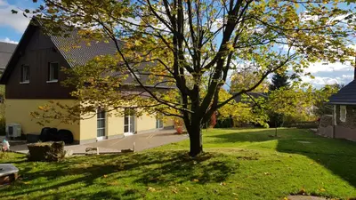Ein Garten an der Unterkunft Countryside-Lovers - Ganzes Haus 100m² für euch allein mit Garten