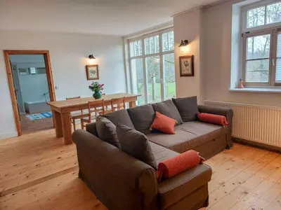 Ein Sitzbereich in der Unterkunft Holiday Home Parkblick by Interhome