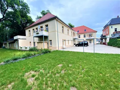 Das Gebäude in dem sich die Ferienwohnung befindet