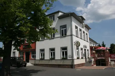 Das Gebäude in dem sich die Pension befindet