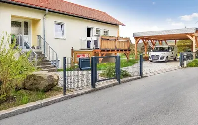 Das Gebäude in dem sich die Ferienwohnung befindet